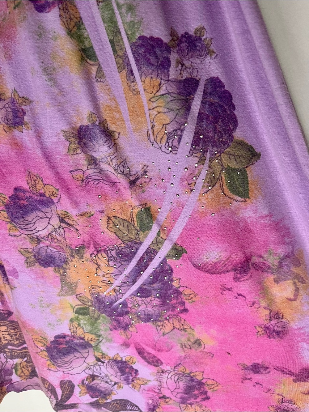 Lavender Floral V-Neck Midi Dress with Elastic Waist - Picture 3 of 4